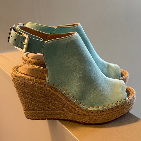 Kenneth Cole Suede Wedge Espadrille NWOT - Picture 4 of 10